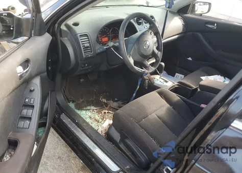 2012 Nissan Altima Base z USA, uszkodzony, nr VIN 1N4AL2AP4CC257643